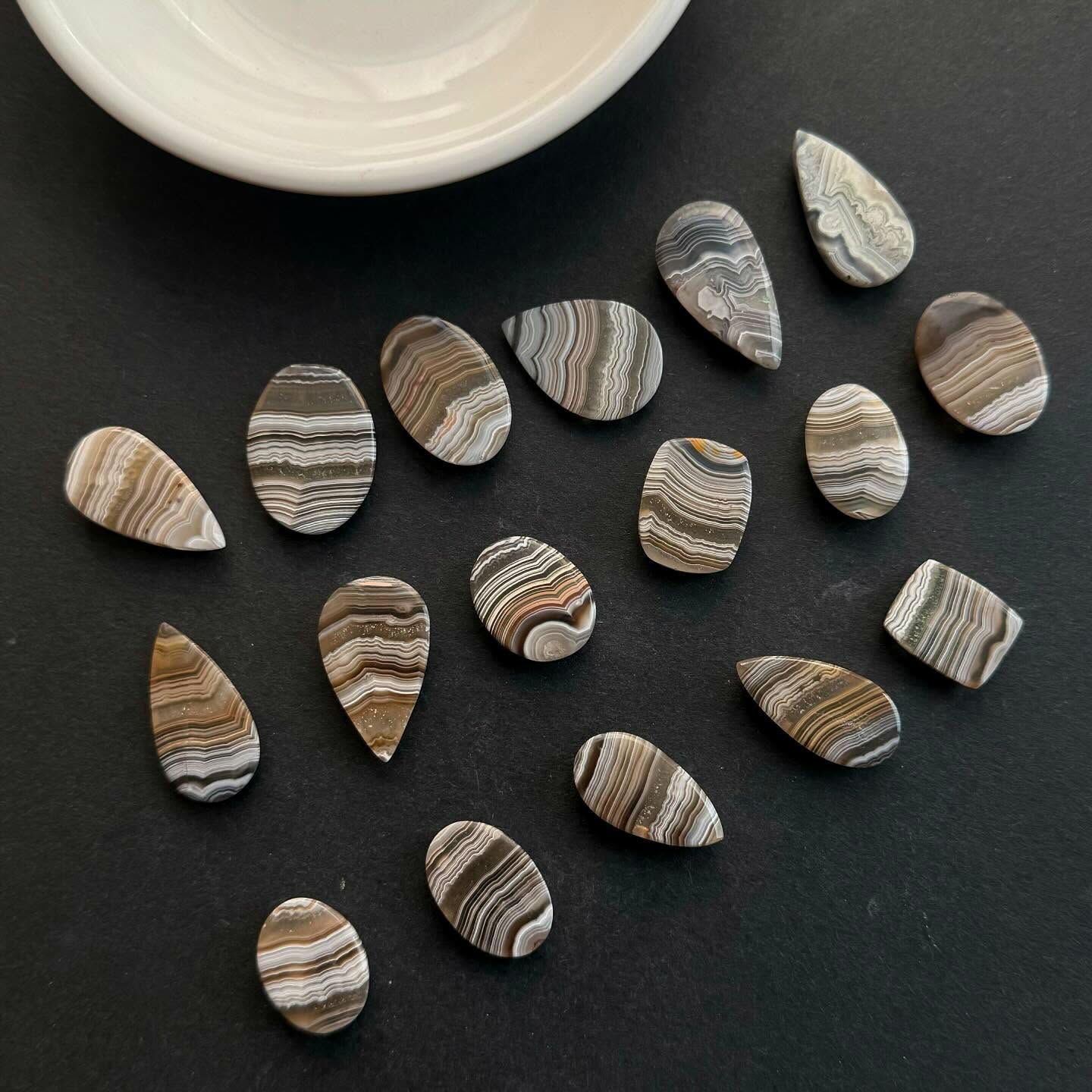 [原石] 瘋狂瑪瑙 水晶墜面