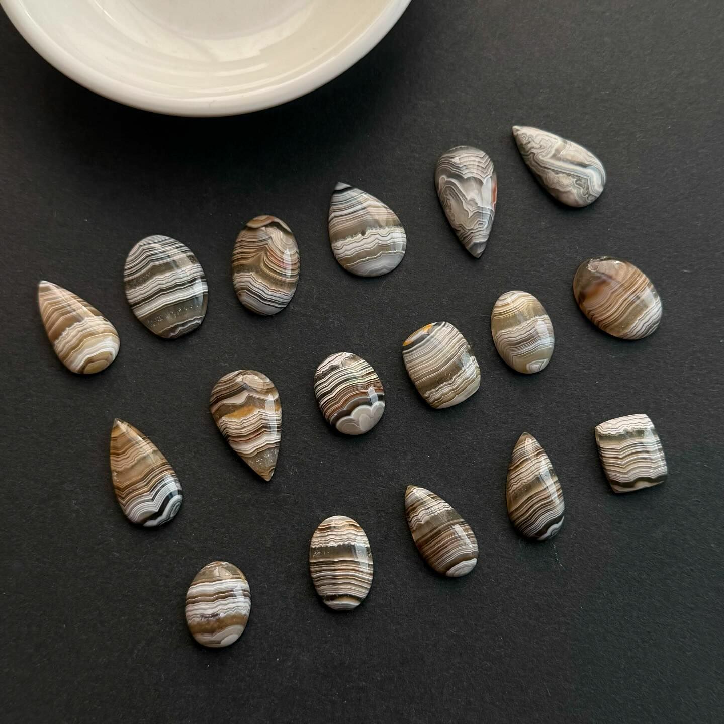 [原石] 瘋狂瑪瑙 水晶墜面