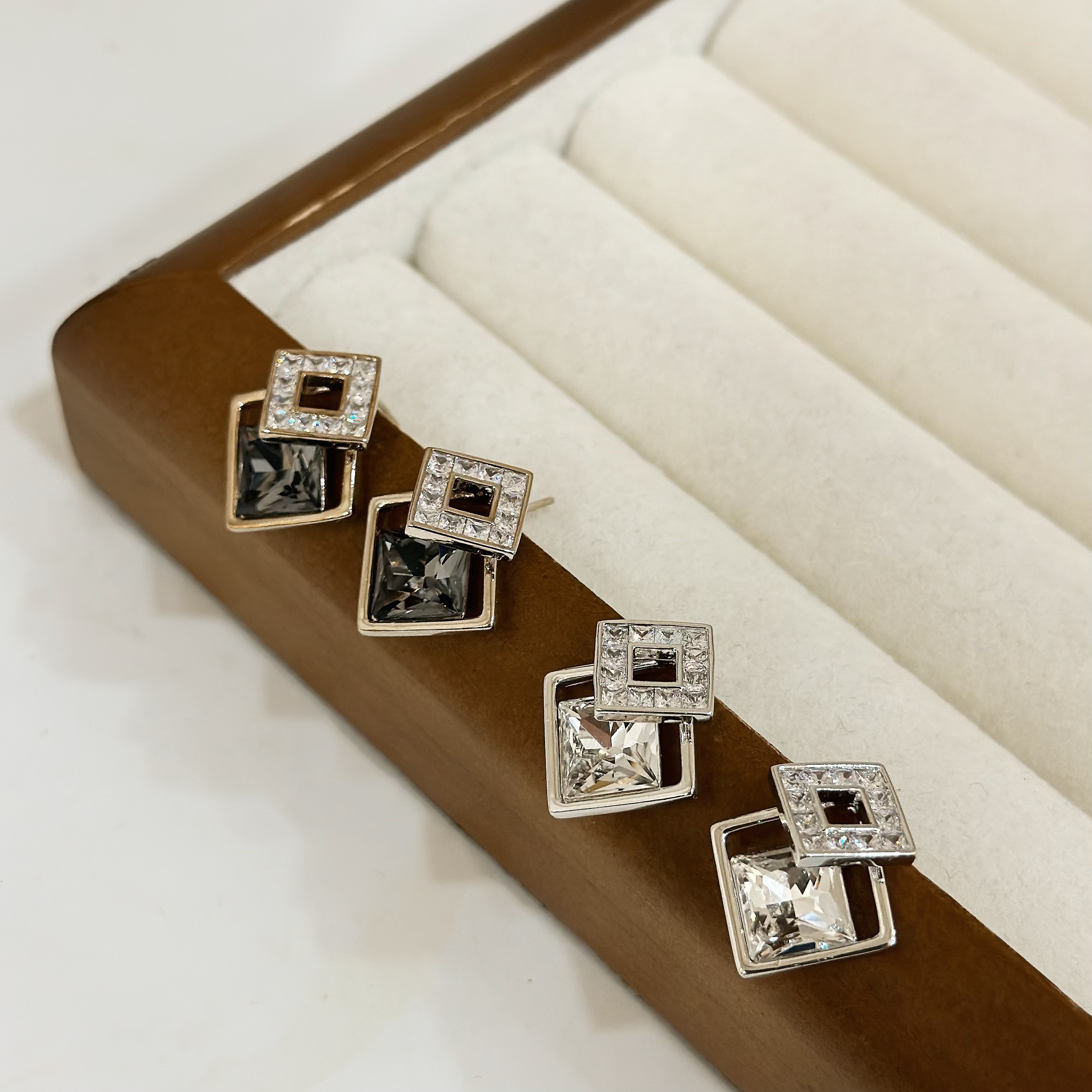 R48鋯石雙方塊耳針