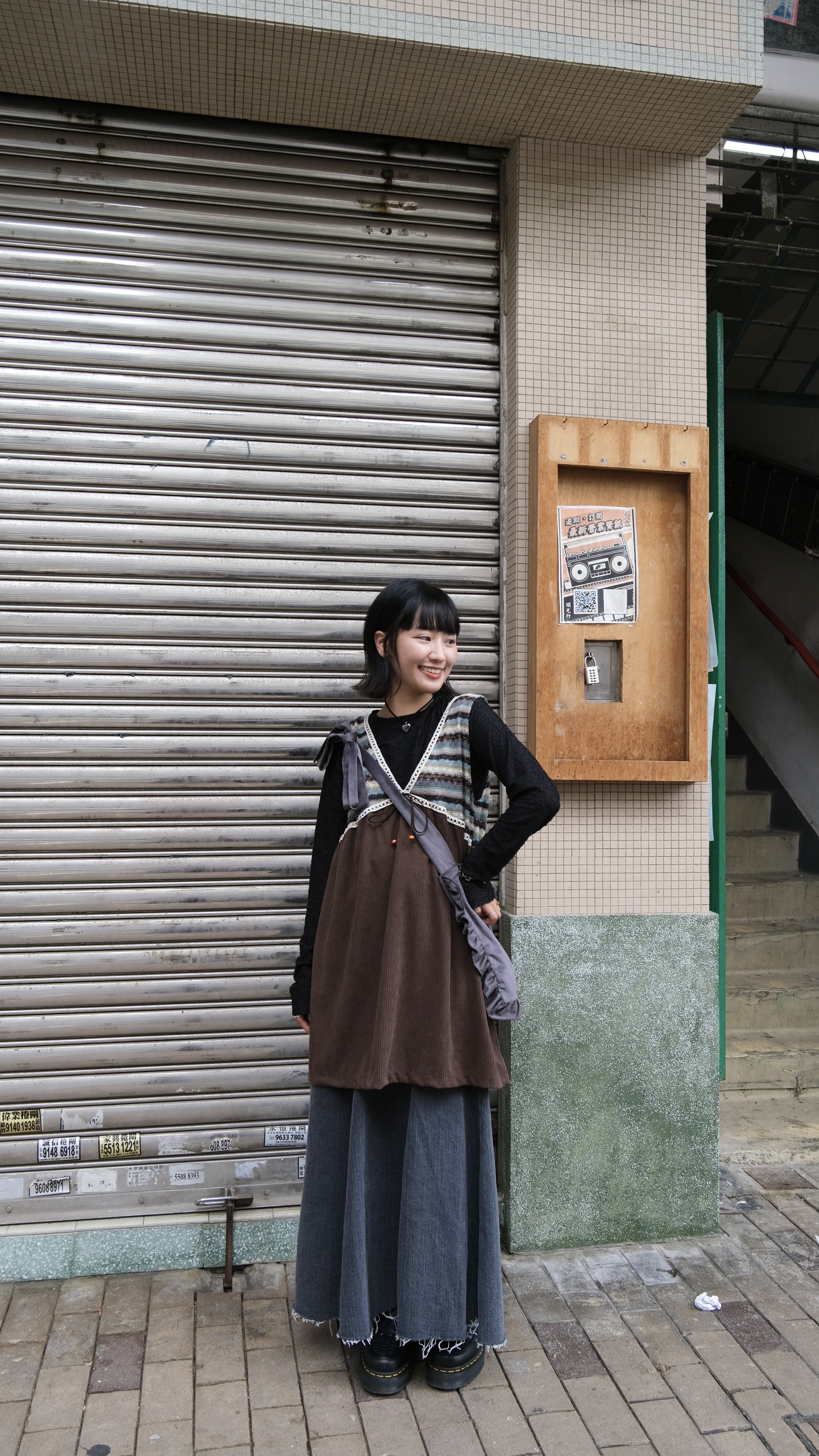 日系針織拼燈心絨小V layer