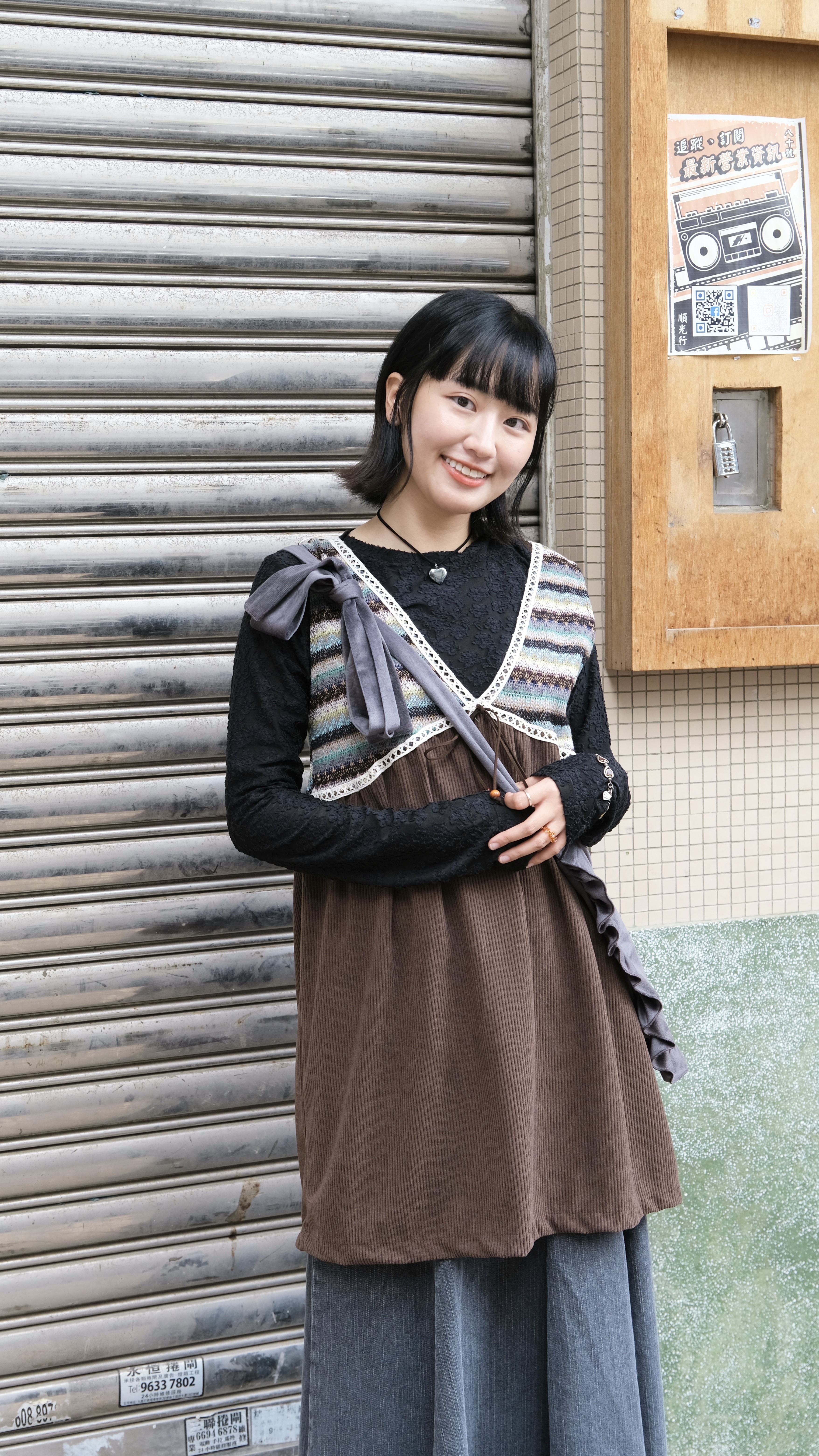 日系針織拼燈心絨小V layer