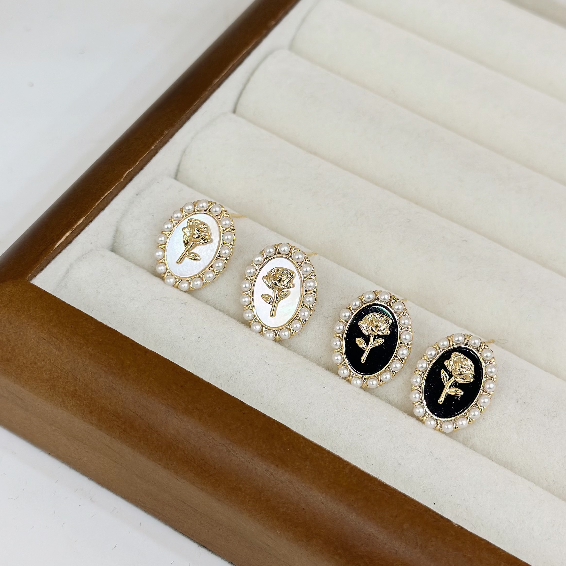 R98玫瑰貝殼橢圓珍珠耳針