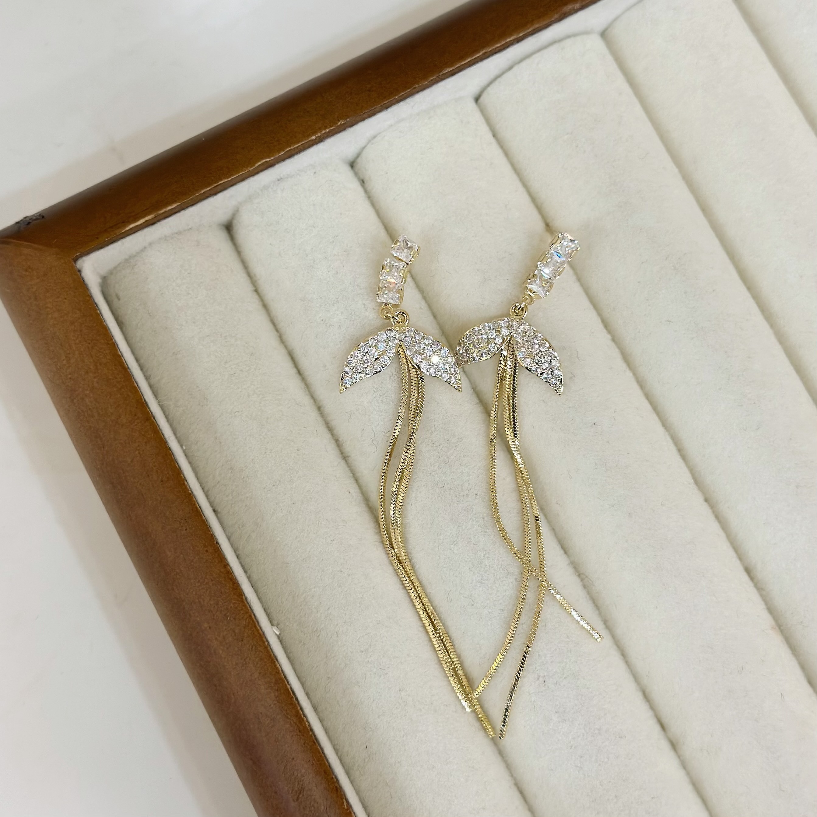 R110鋯石滿鑽魚尾流蘇垂吊