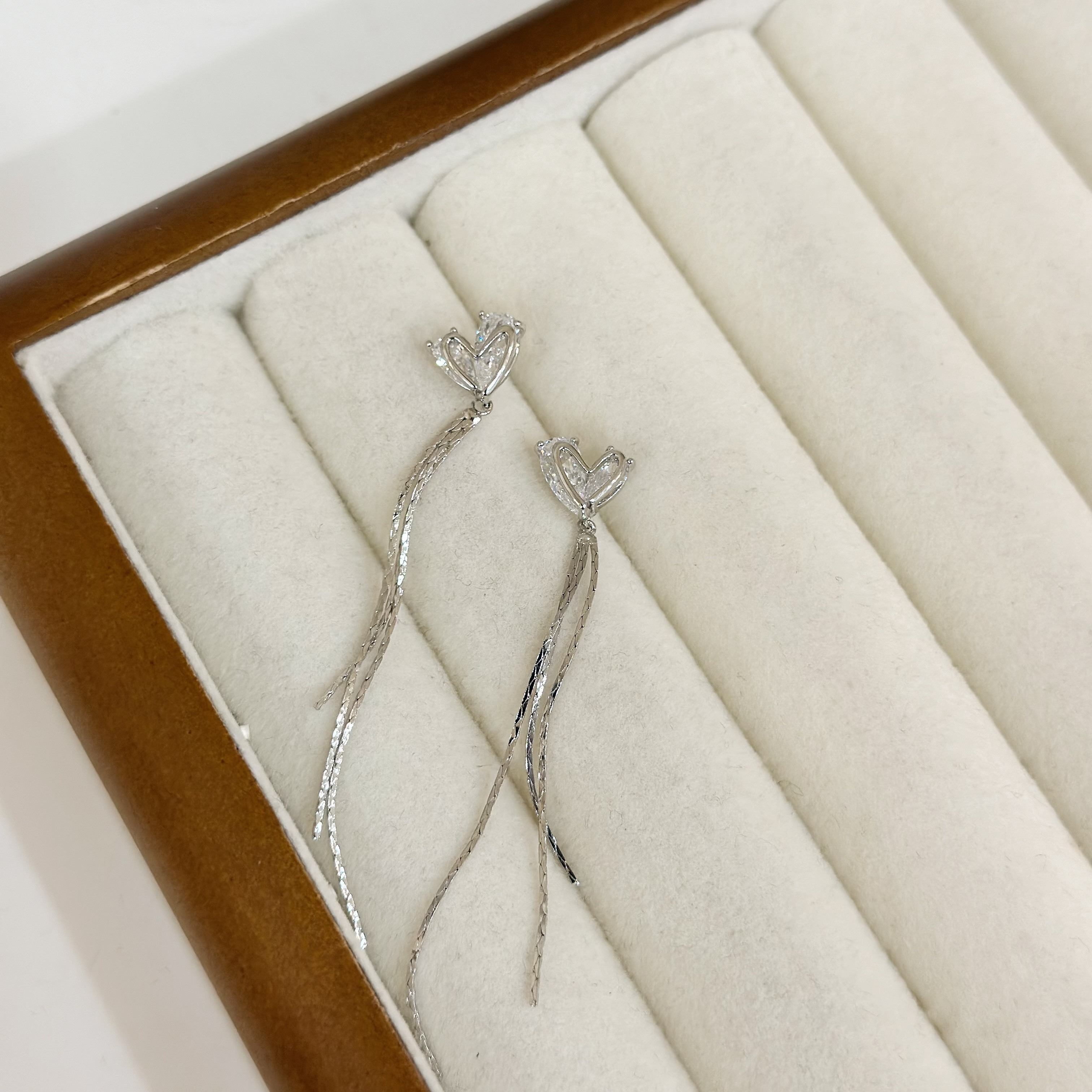 R121鋯石愛心流蘇垂吊