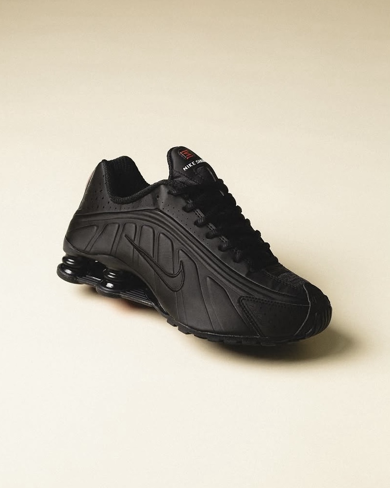 【Focus Store】預購 Nike Shox R4 Wmns "Triple Black" 黑武士 AR3565-004