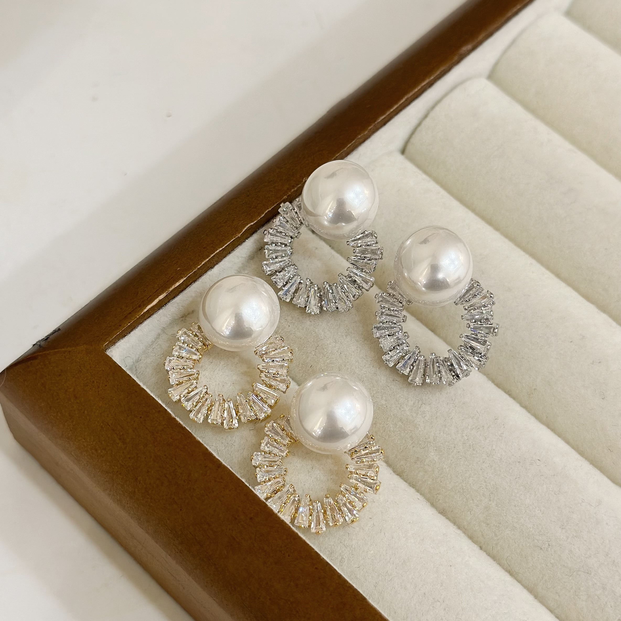 R127珍珠鋯石圈耳針