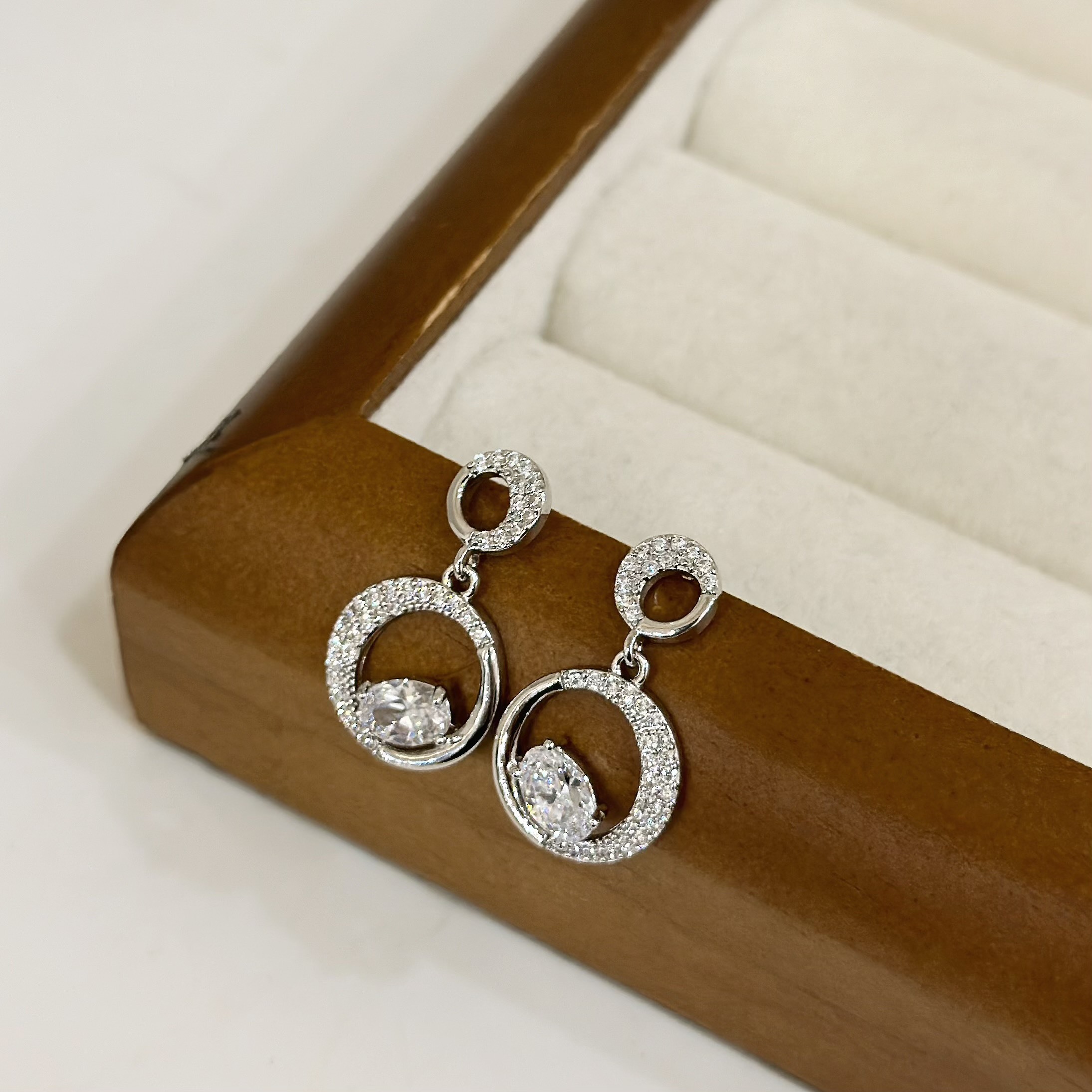 R131排鑽圓形垂吊