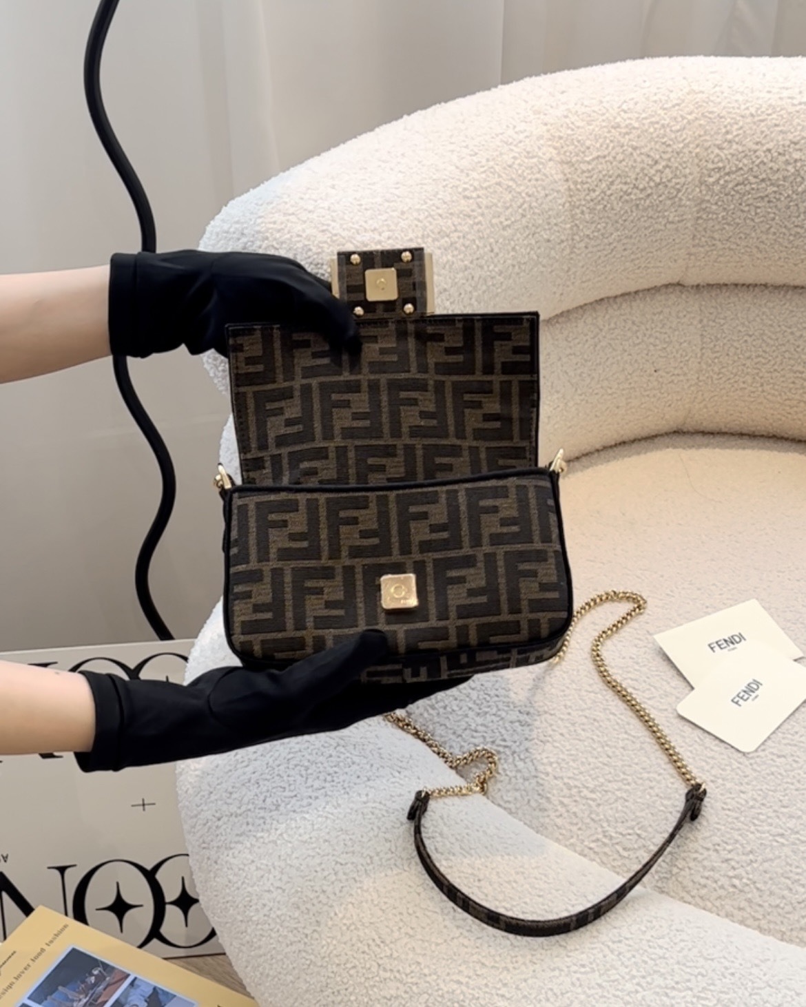 FENDI｜BAGUETTE 經典手提迷你斜挎法棍包