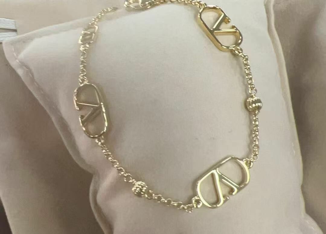 Valentino bracelet  -M
