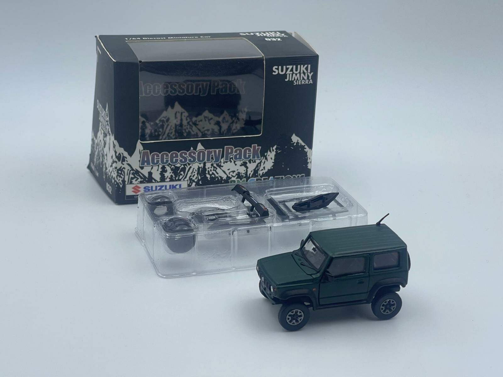 BM CREATIONS SUZUKI JIMNY (JB74) RHD W/ ACCESSORY PACK