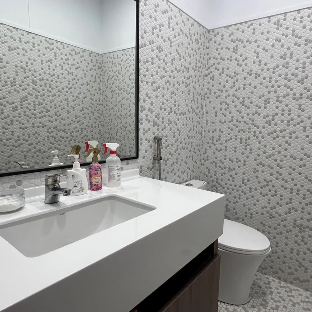 Clients visiting Mido Hair Salon greatly appreciate the hotel-standard restroom facilities.