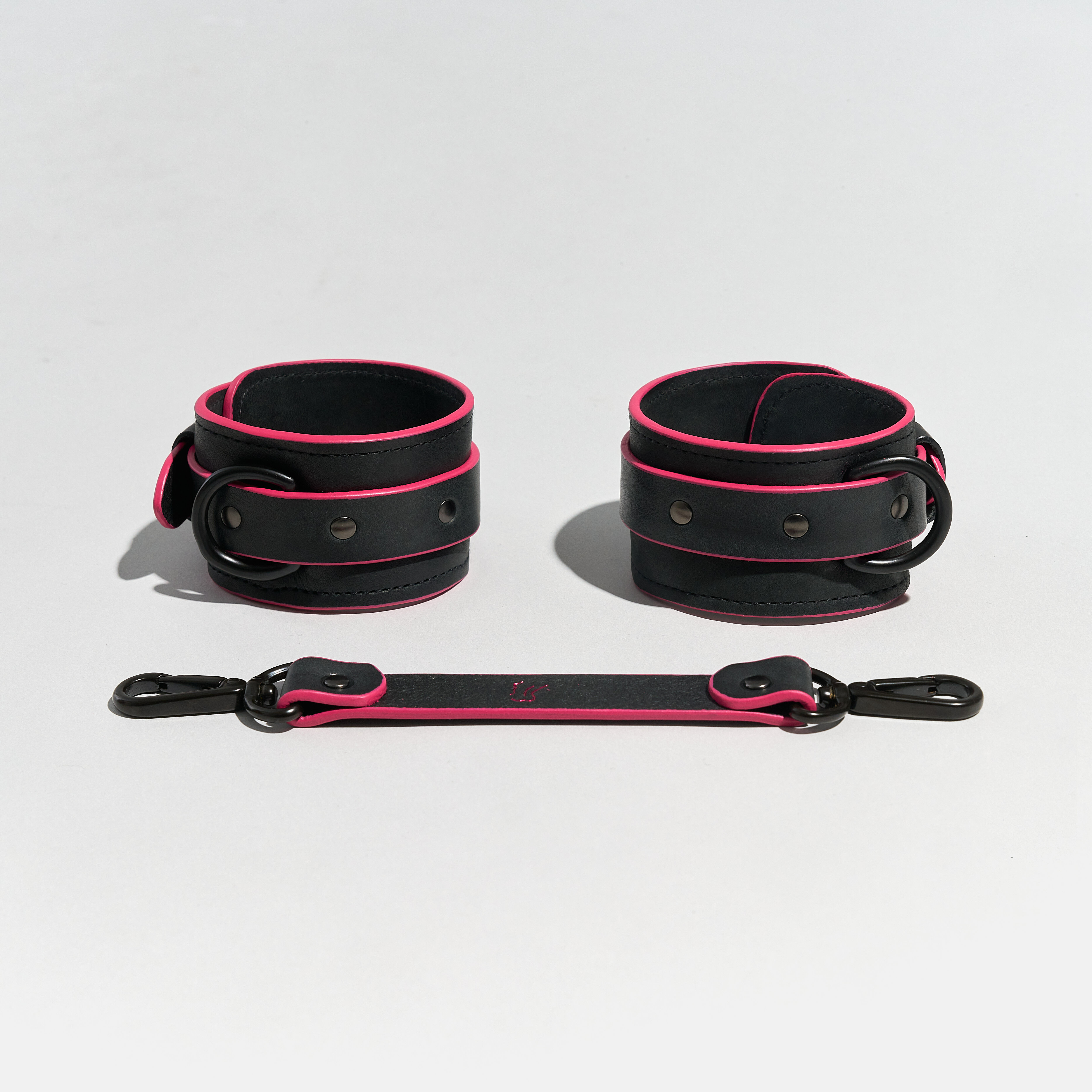 【Minzo.king聯名】黑粉手銬