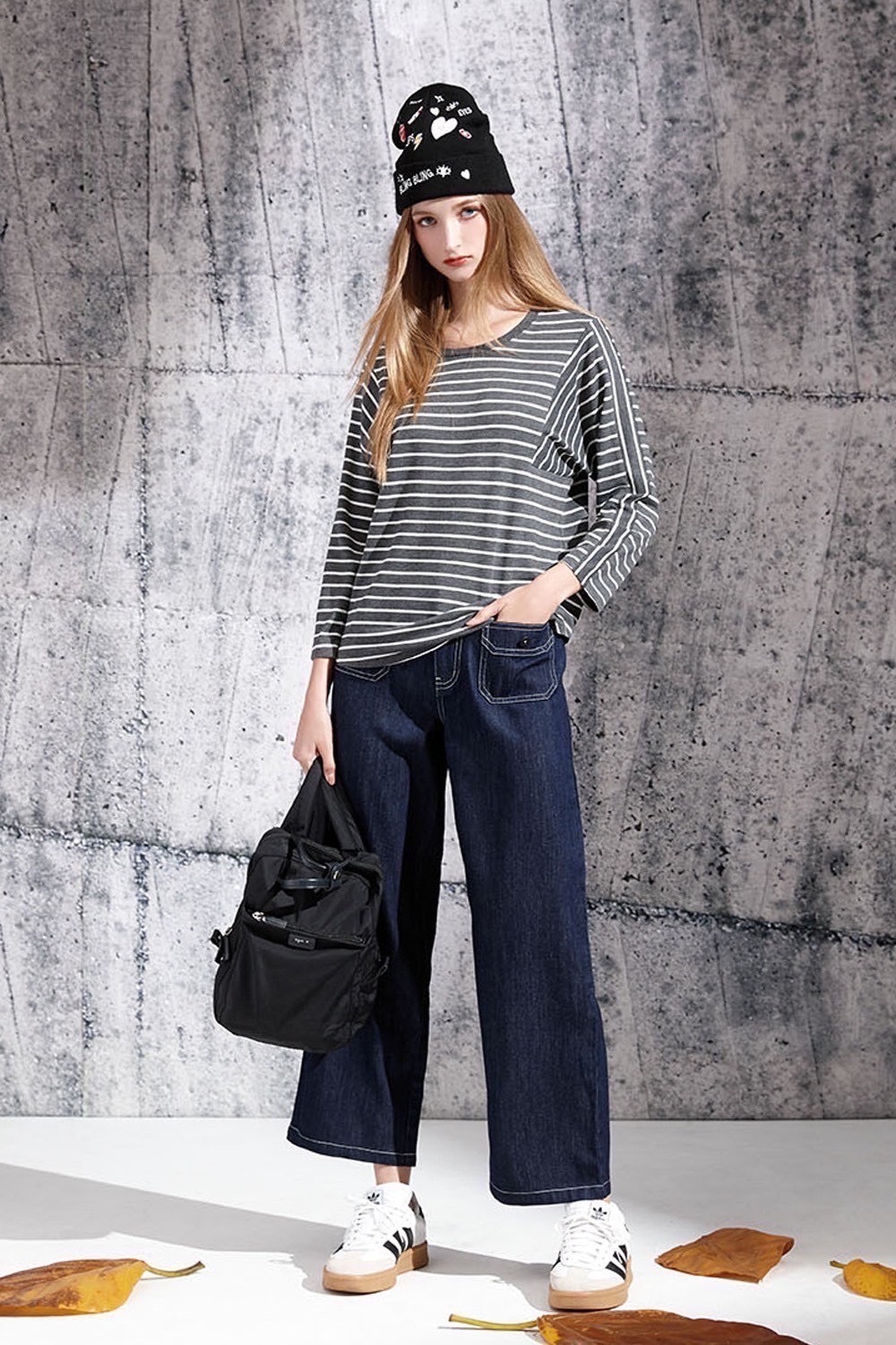 韓版時尚經典條紋袖子剪裁顯瘦休閒T上衣V6301