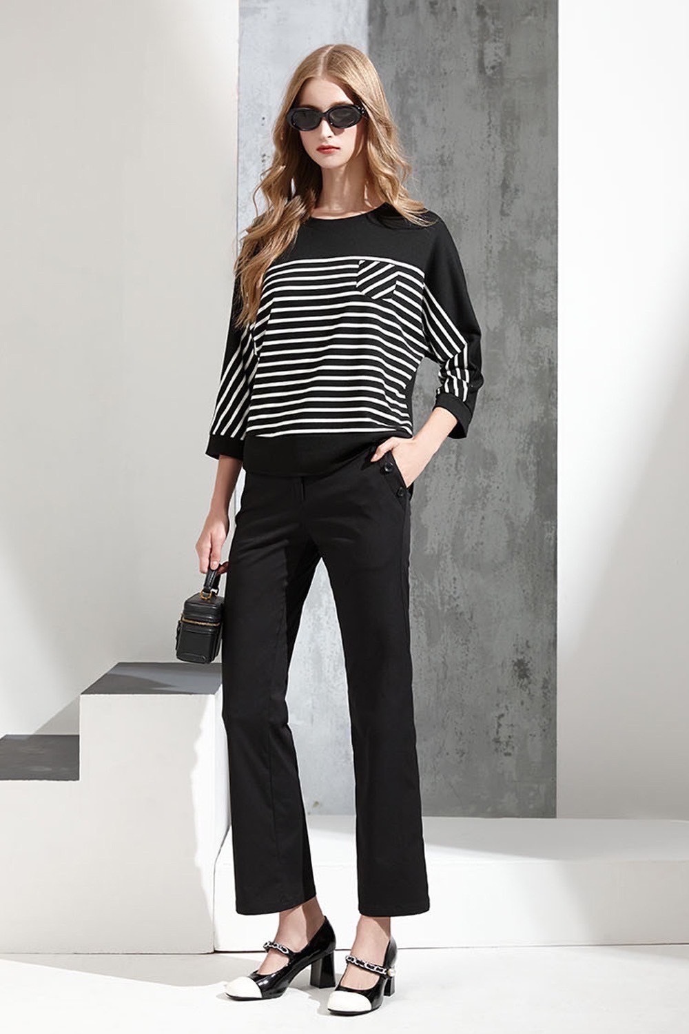 韓版OL經典條紋個性顯瘦拼接前短後長修身T上衣V6311