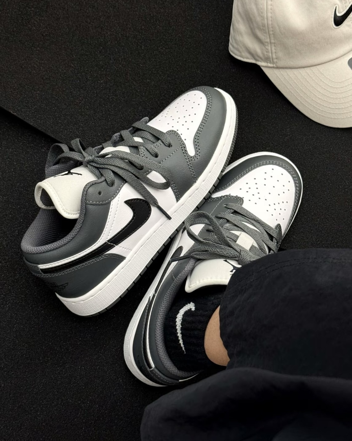 Nike Air Jordan 1 Low Iron Grey GS 鋼鐵灰 黑灰 AJ1 女鞋