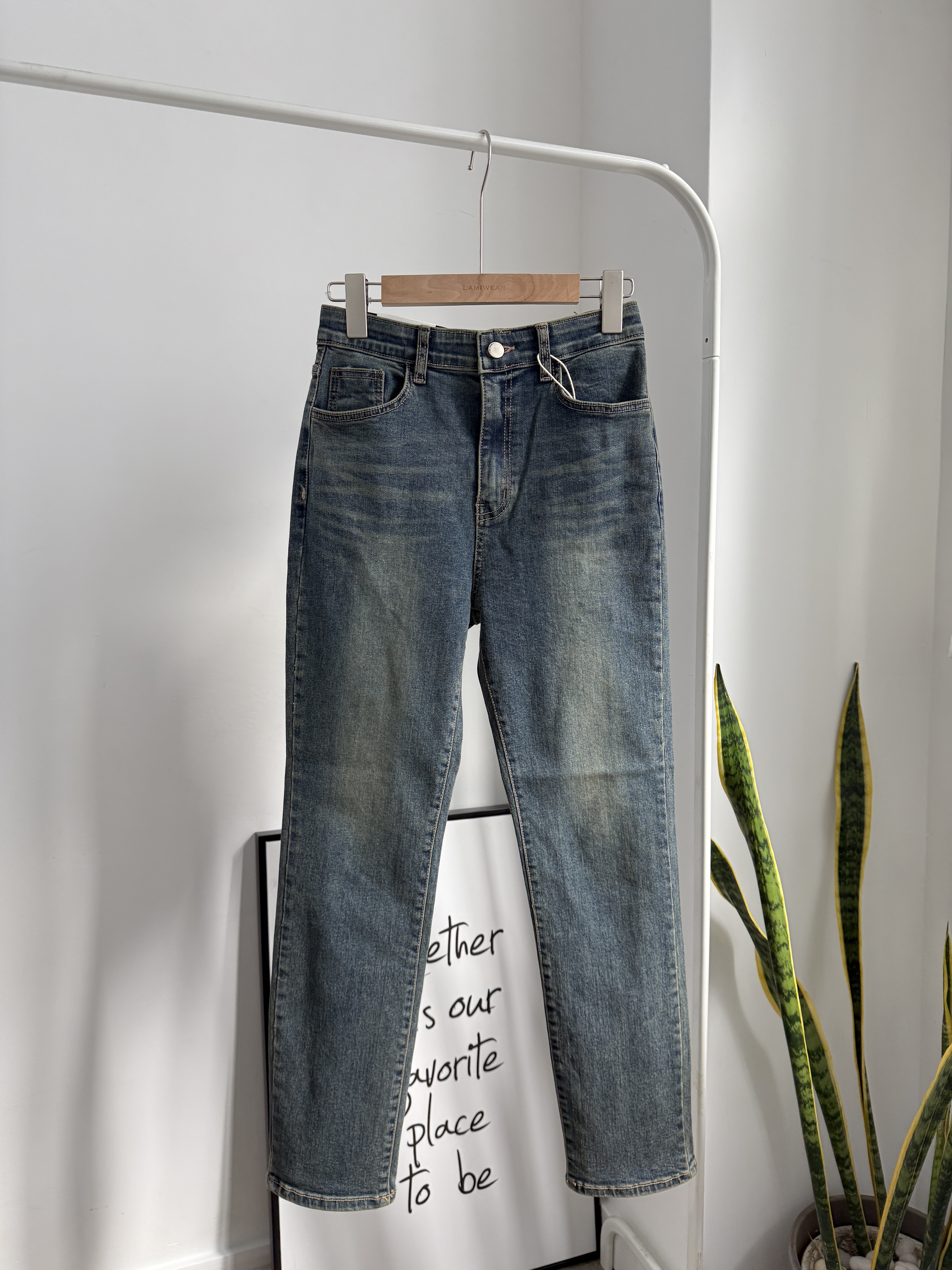 𝑺𝑨𝑳𝑬  JS1114 彈性修腳牛仔褲