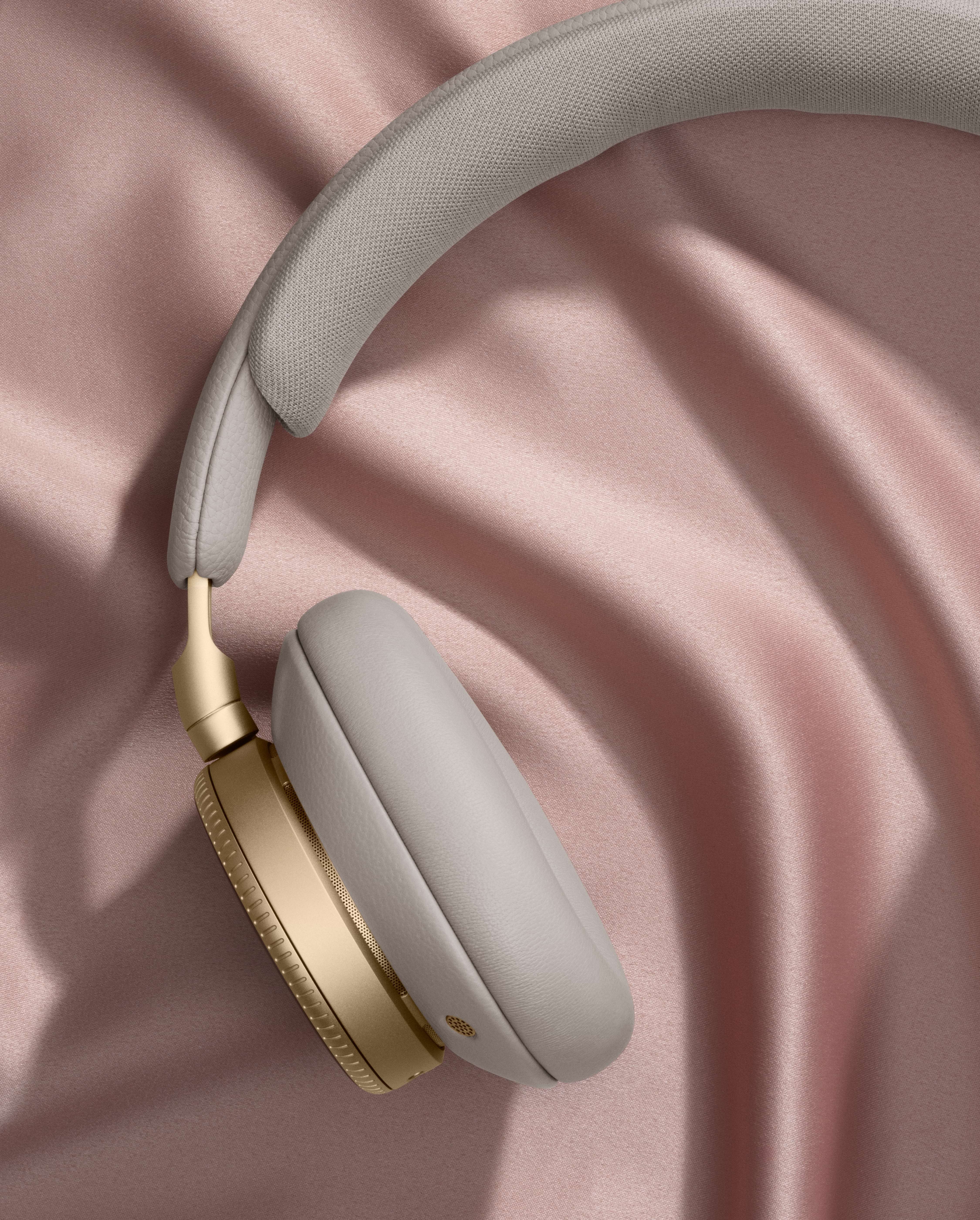 B&O Beoplay H100 Gold
