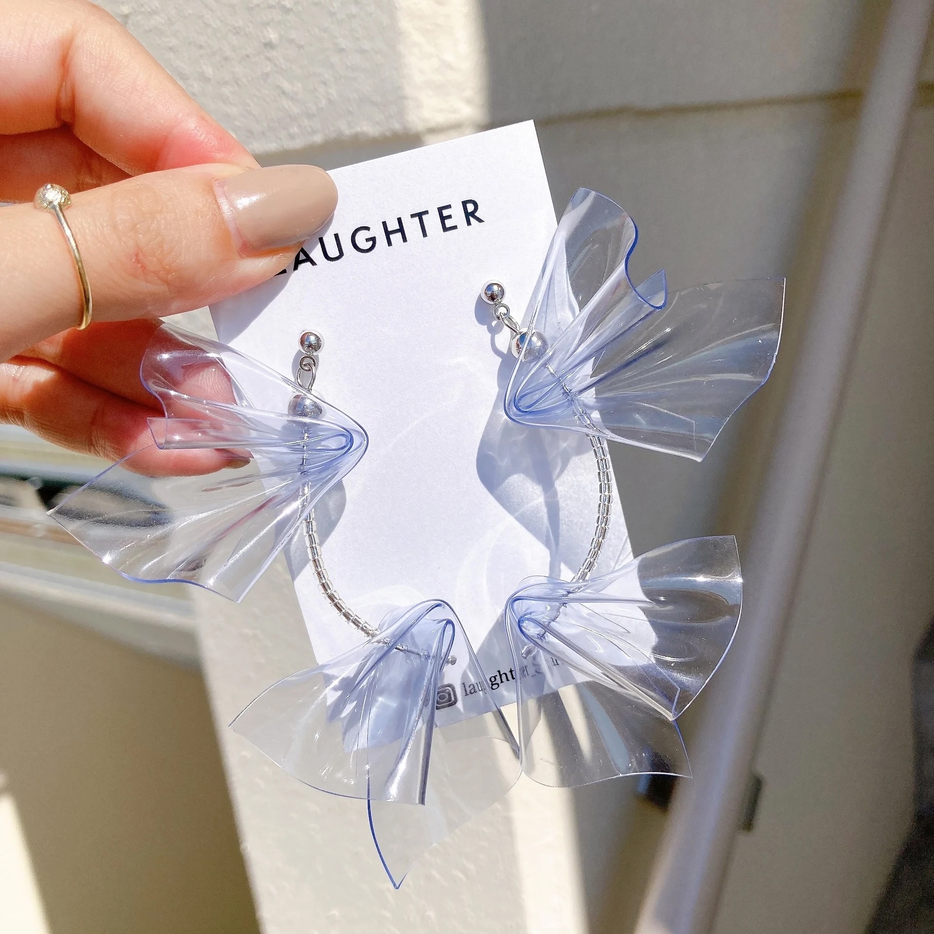 [LAUGHTER] square frill flower | 透明 | 耳夾 | NO.118