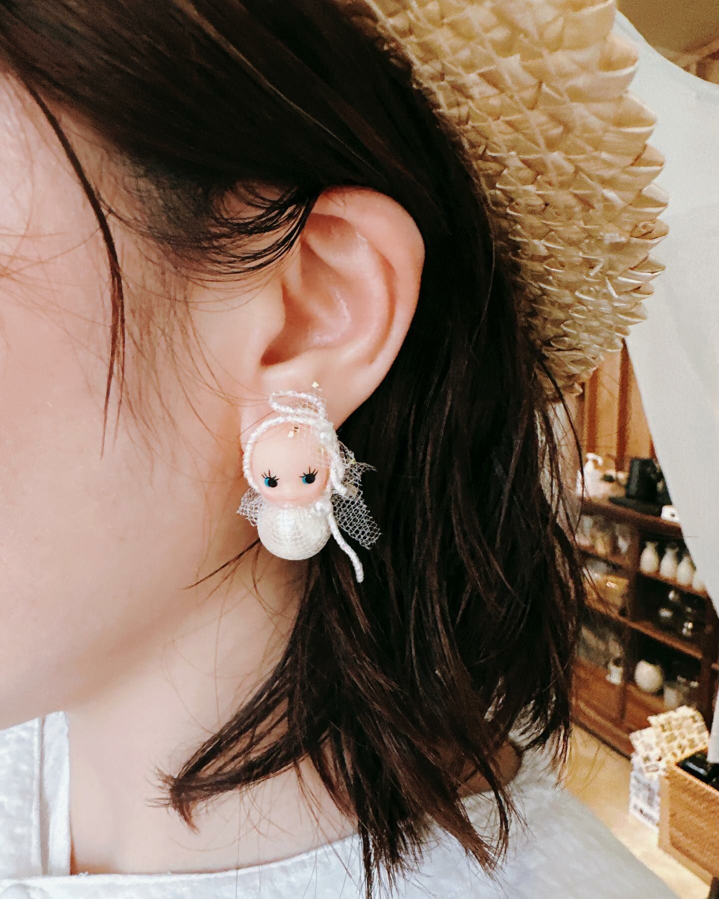 銀河BB耳環- 金蔥白 (棉珍珠)