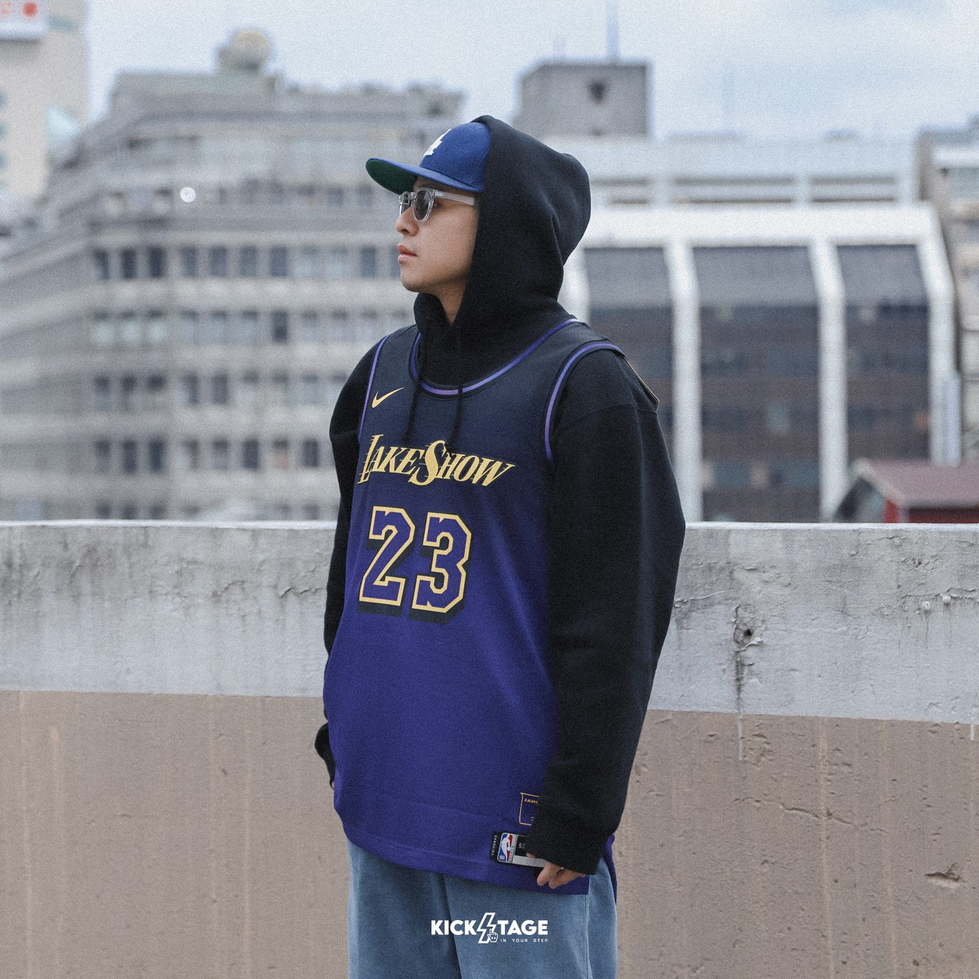 NIKE NBA LEBRON JAMES LOS ANGELES LAKERS JERSEY 漸層黑紫 湖人 城市版 球衣 背心【FQ4346-504】NKNBA