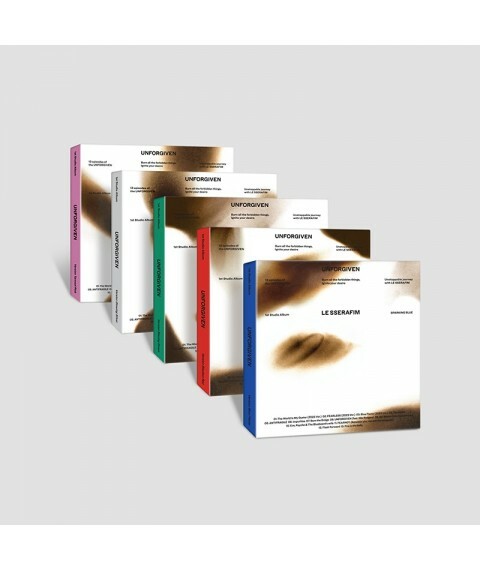 LE SSERAFIM Unforgiven Album ( random)