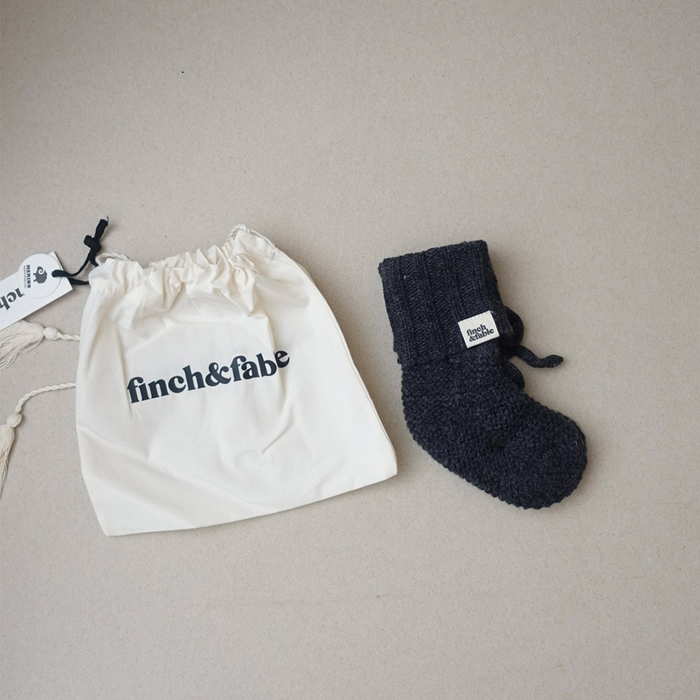 荷蘭Finch & Fable 羊毛針織嬰兒襪-Storm
