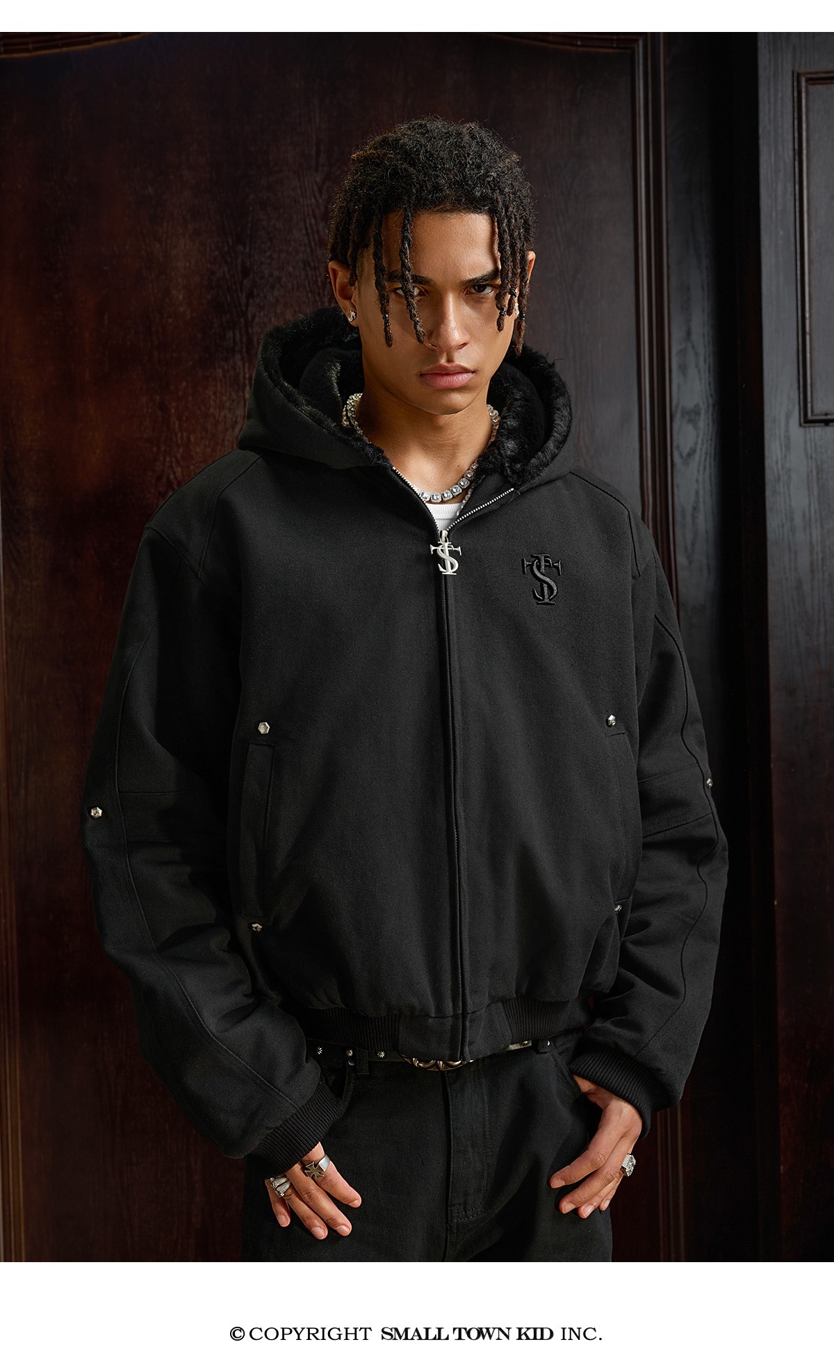 STK SmallTownKid 铆钉十字 座山鵰毛絨 連帽外套