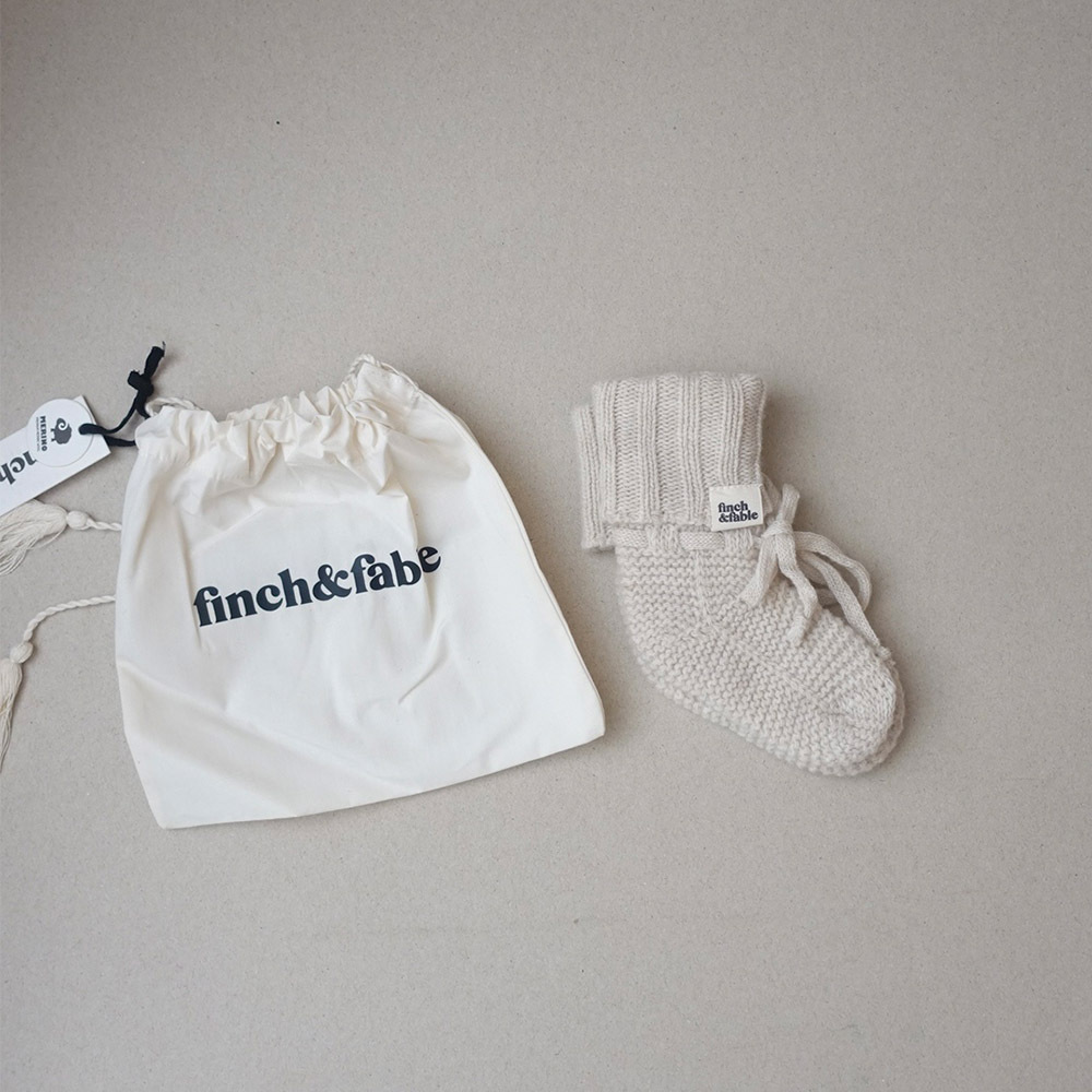荷蘭Finch & Fable 羊毛針織嬰兒襪-Oat
