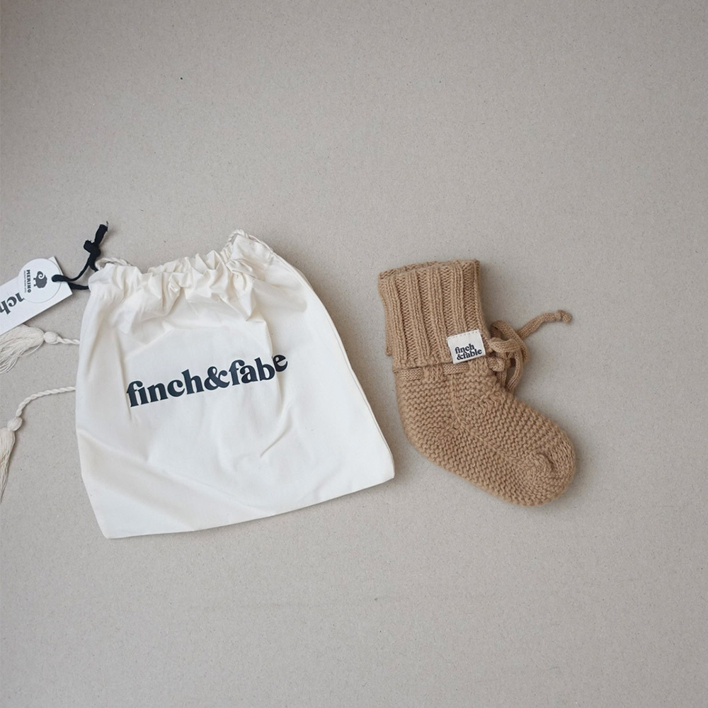 荷蘭Finch & Fable 羊毛針織嬰兒襪-Fawn