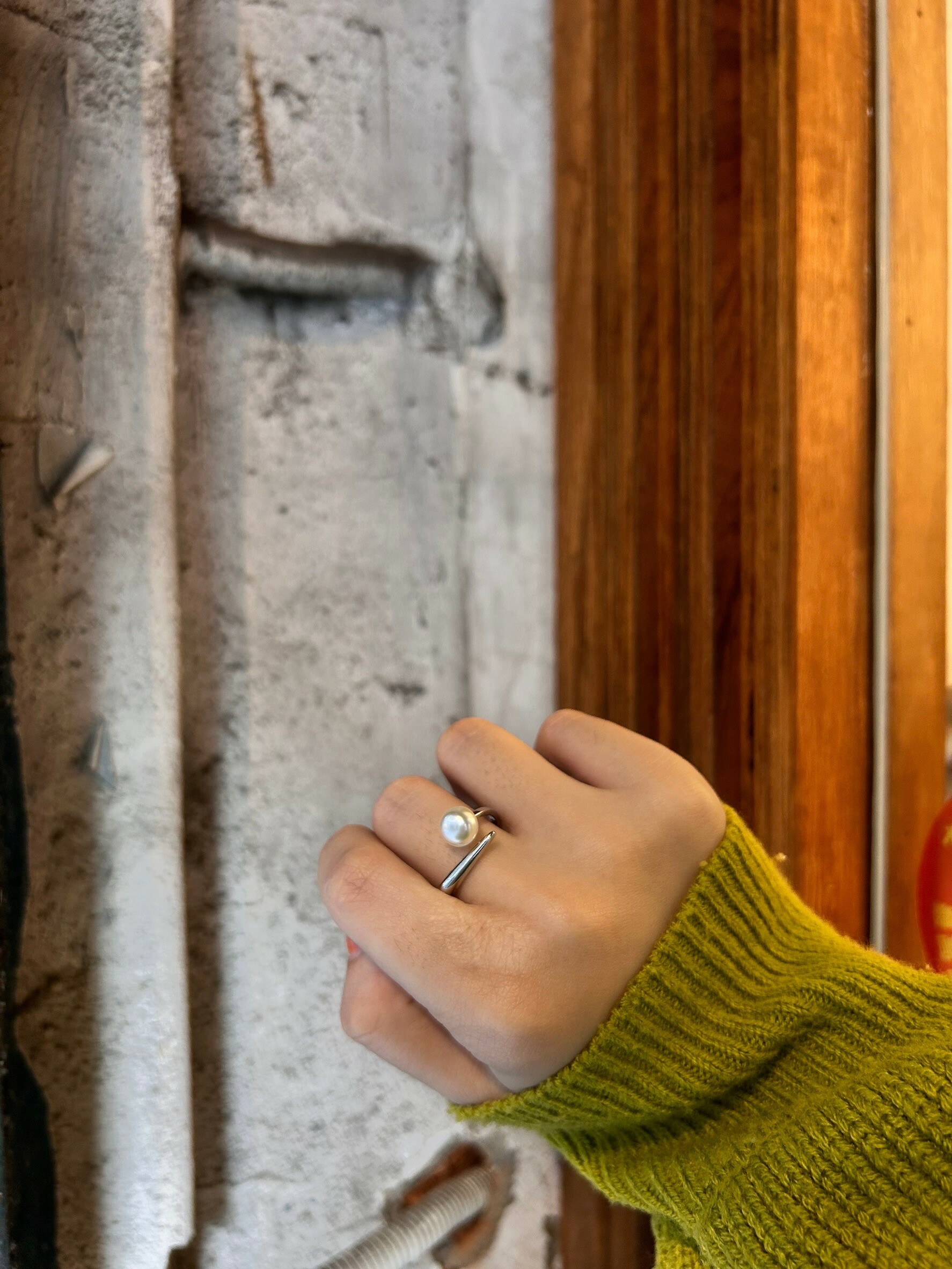 [LAUGHTER] pearl arrow ring