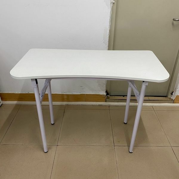 【特價品】簡便摺疊桌  電腦桌 書桌  方桌（米白色  長100*寬50*高75CM）(陳列品，有微瑕疵，介意勿拍）