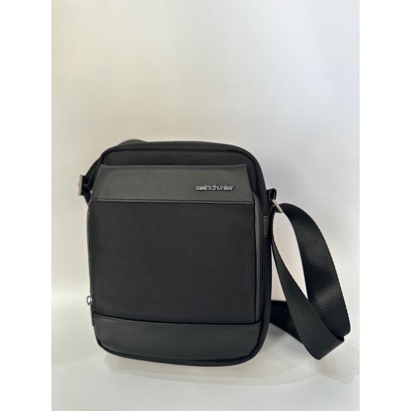 現貨 Arctic hunter 經典黑 多功能男用斜背包  防潑水斜背包 灰 00679