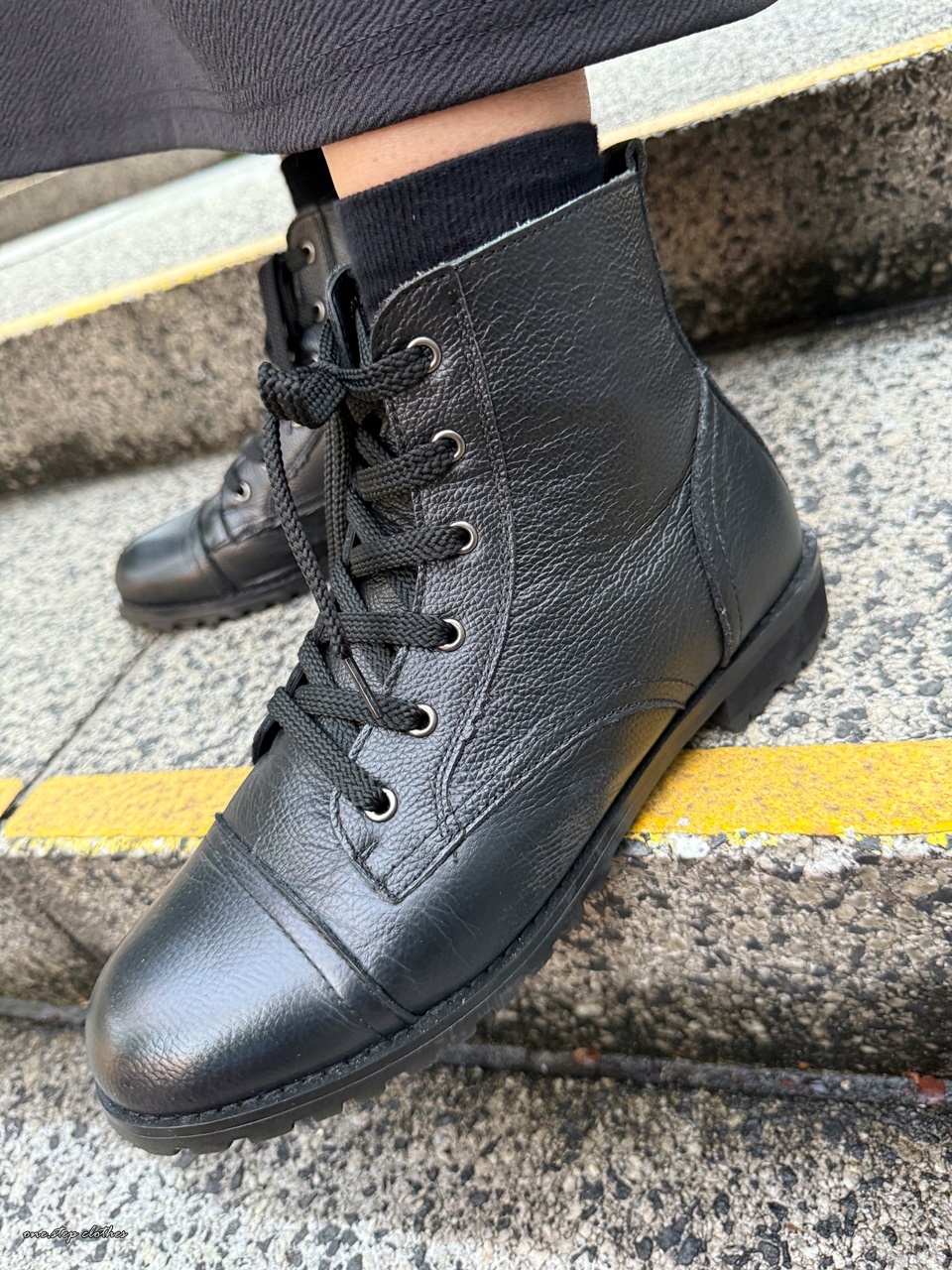 熱賣回歸超好穿真皮綁帶軍靴