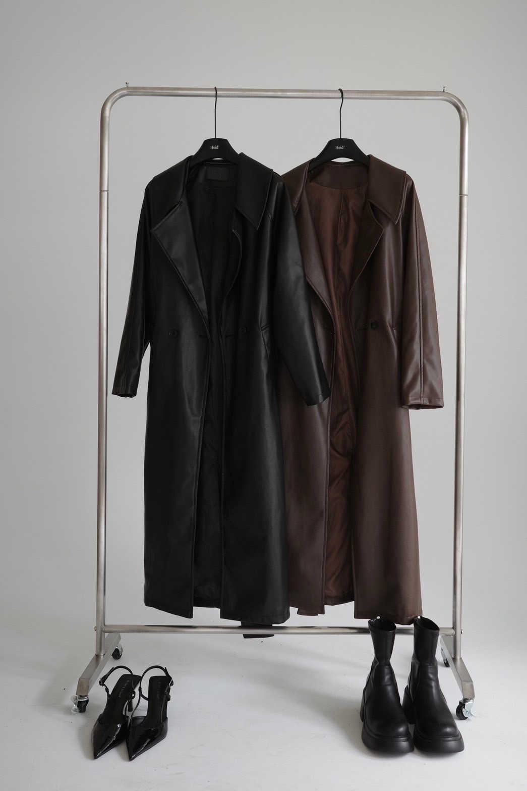 俐落剪裁長版皮外套