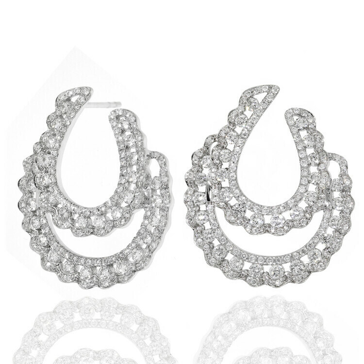 18K白金獨特造型鑽石耳環