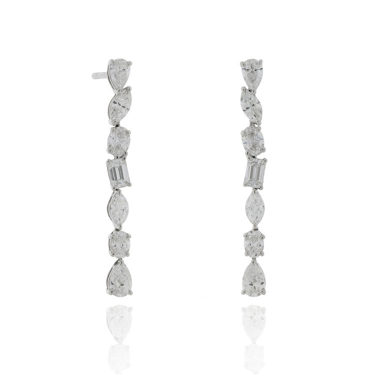 18K白金獨特造型鑽石長形耳環