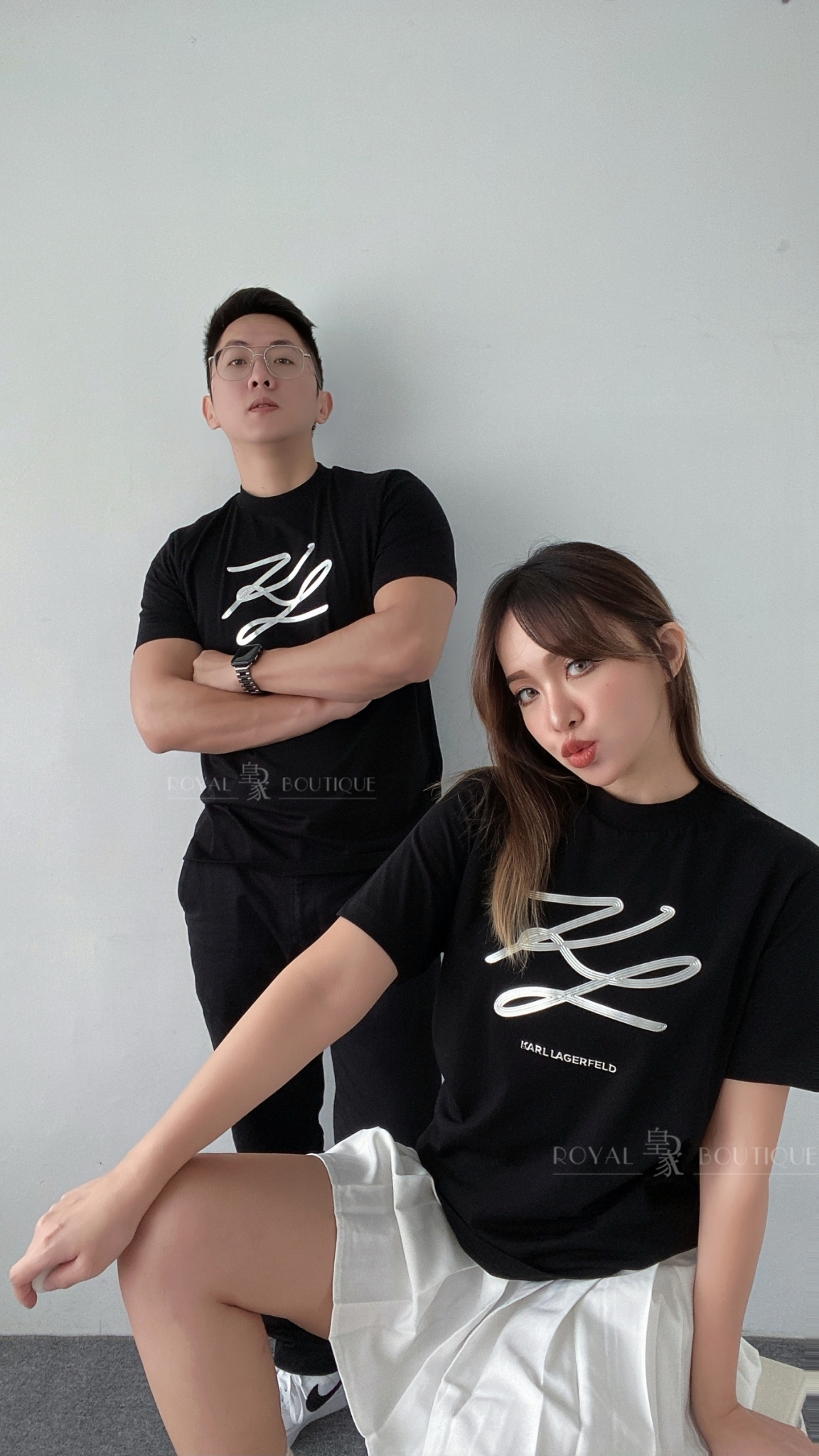 KARL LAGERFELD 卡爾 男女同款 胸前KL立體燙銀草寫字樣短T