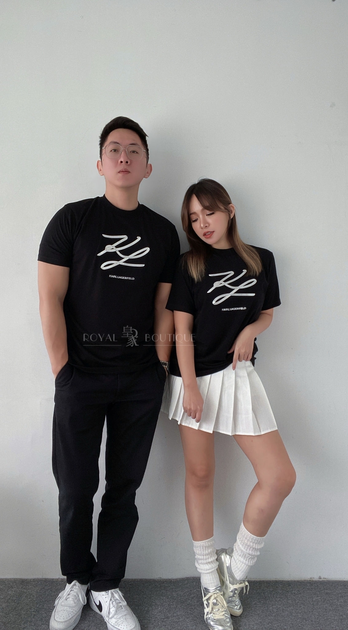 KARL LAGERFELD 卡爾 男女同款 胸前KL立體燙銀草寫字樣短T