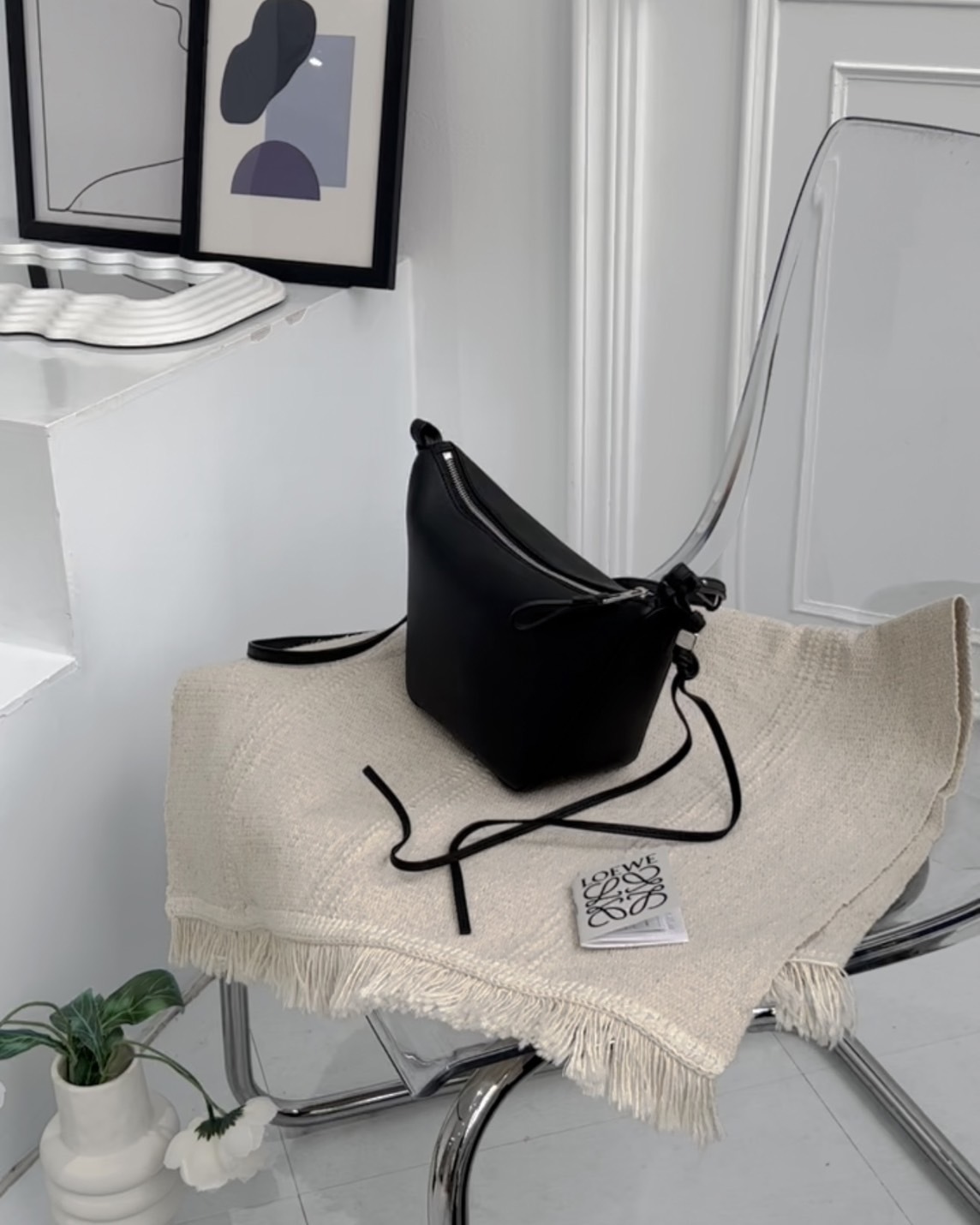 LOEWE｜迷你吊床包HOBO 黑色