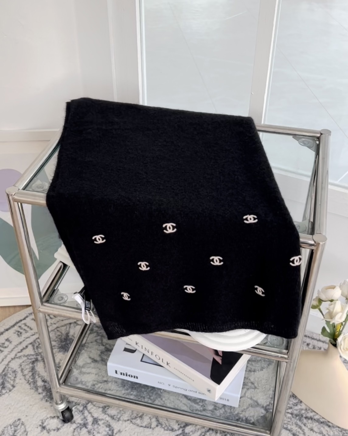 CHANEL｜小LOGO圍巾 黑色