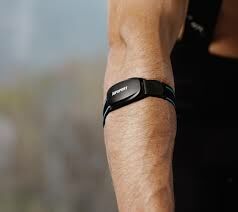 iGPSPORT HR70 手臂式心跳帶