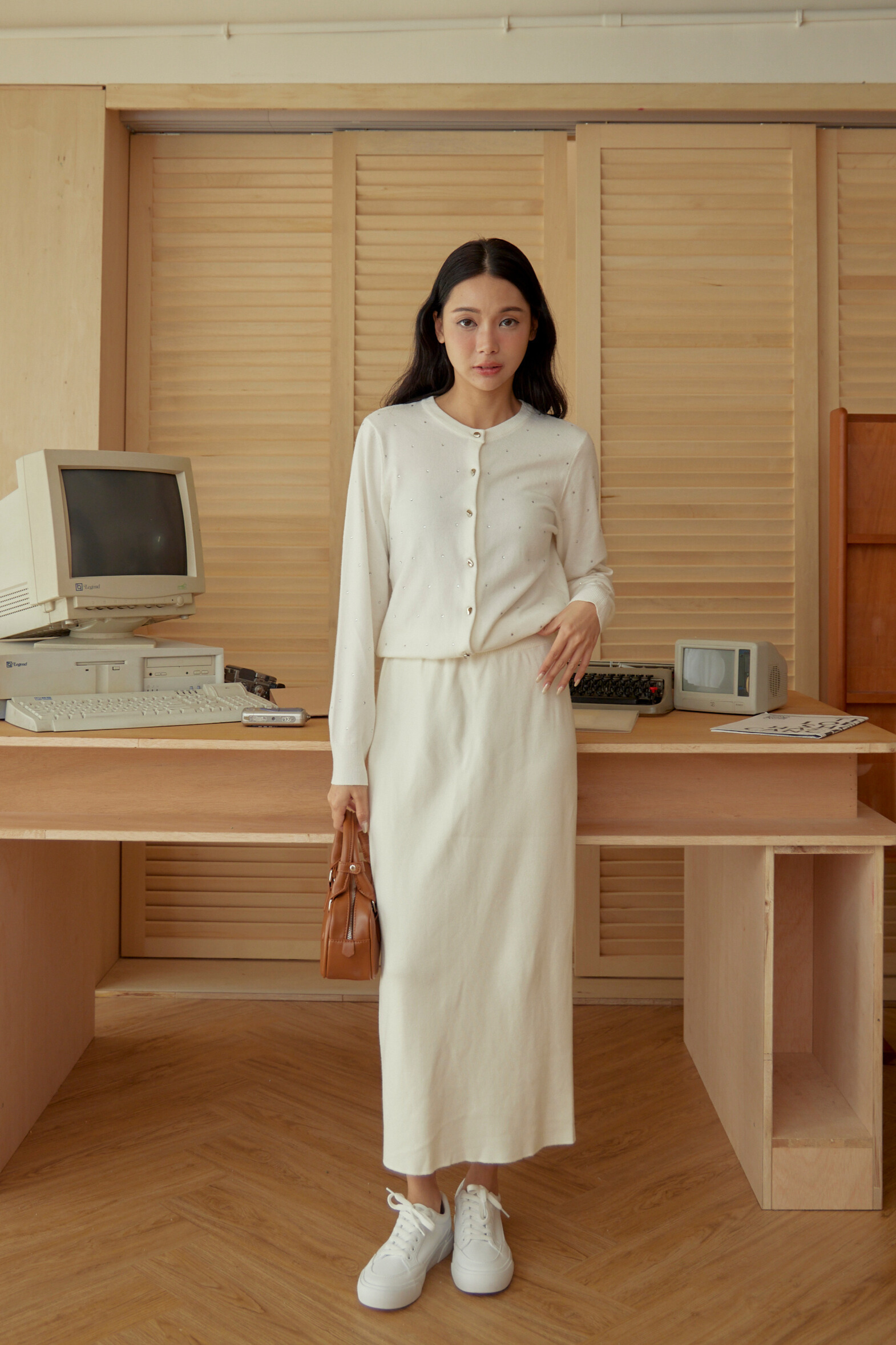 三色柔膚針織長裙(白)