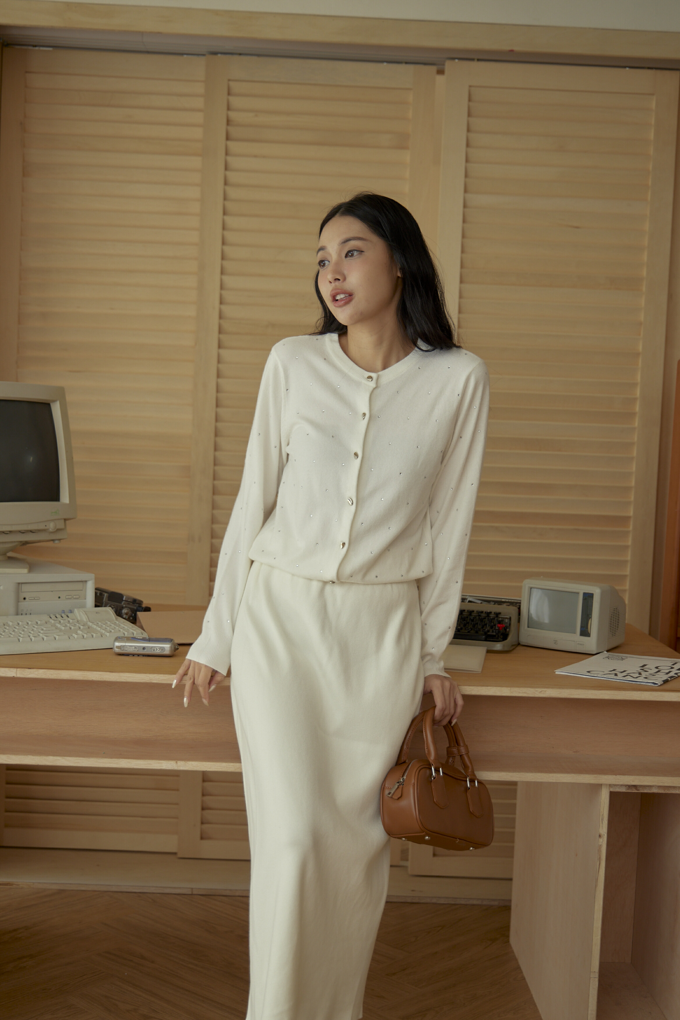 三色柔膚針織長裙(白)