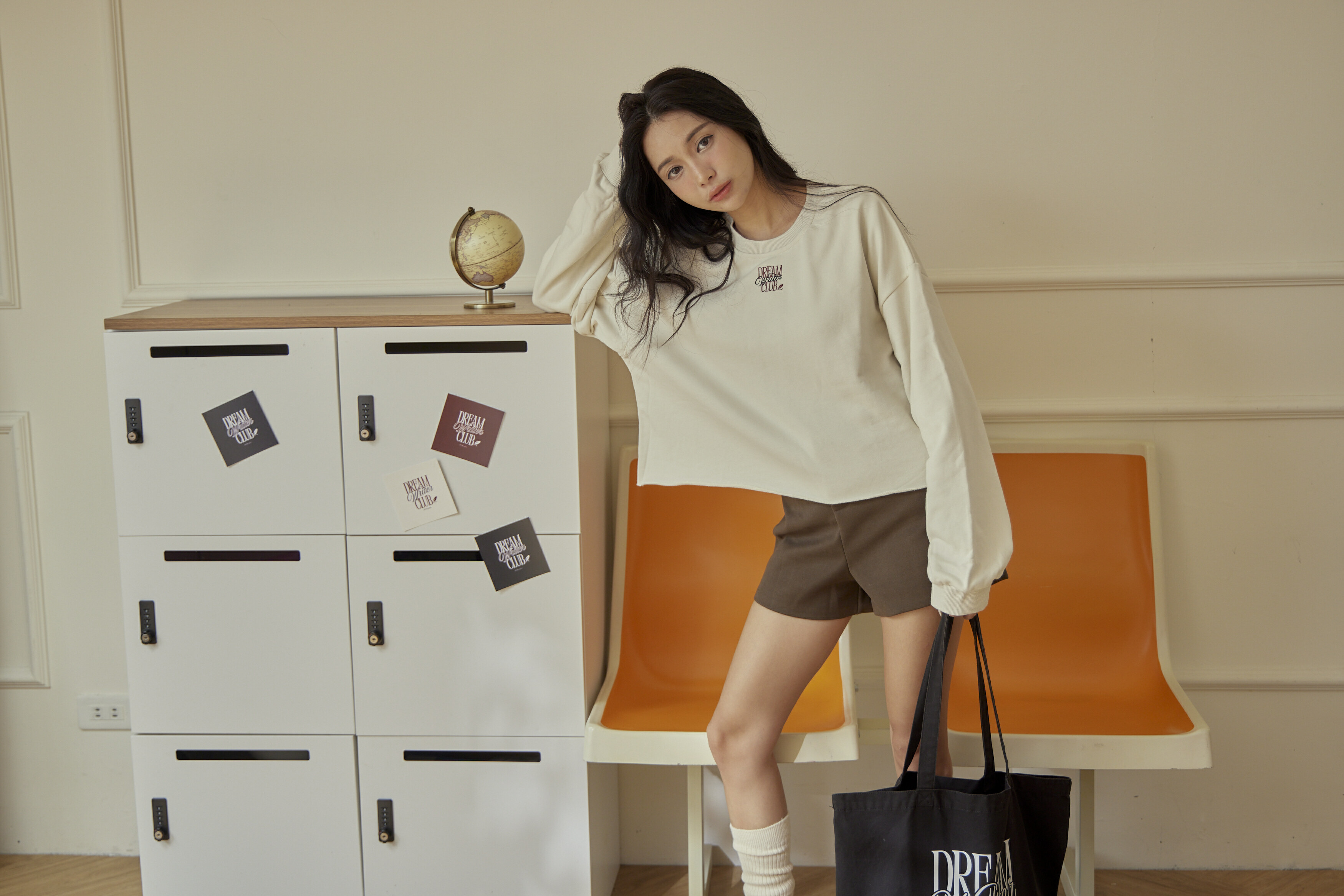 絨毛厚磅毛呢短褲(深棕)