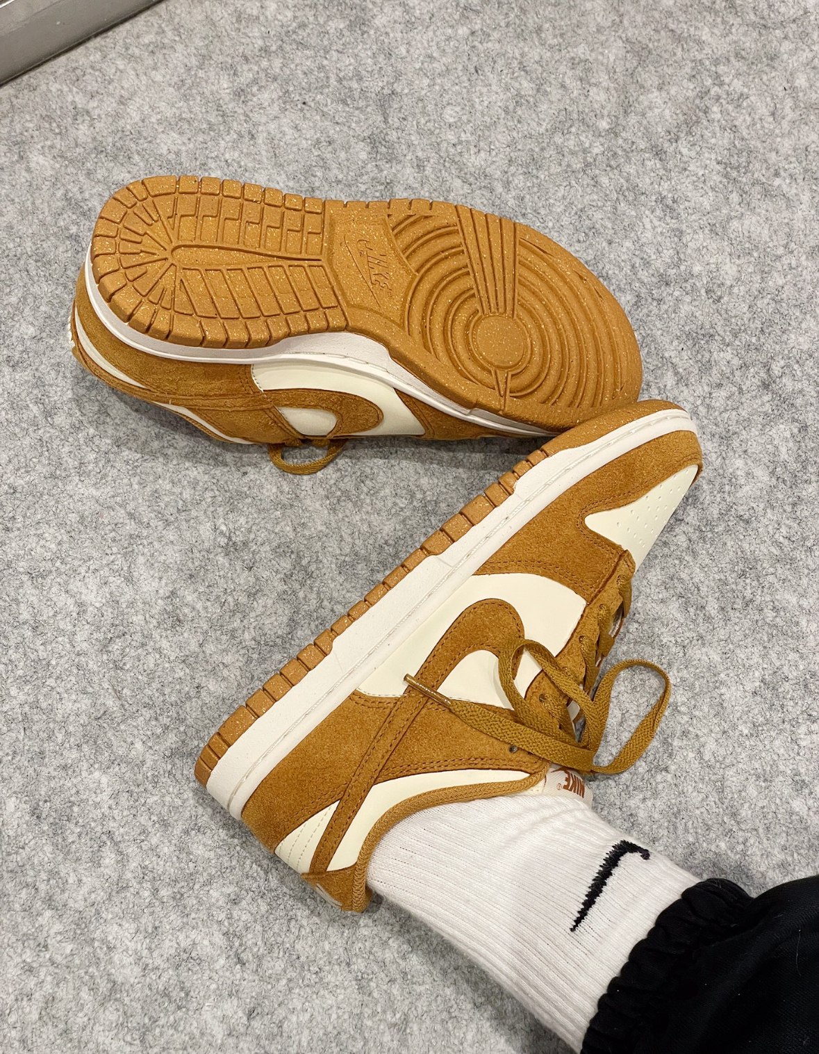 Nike Dunk Low 小麥黃 棕黃色 麂皮 女款 HJ7673-100/預購