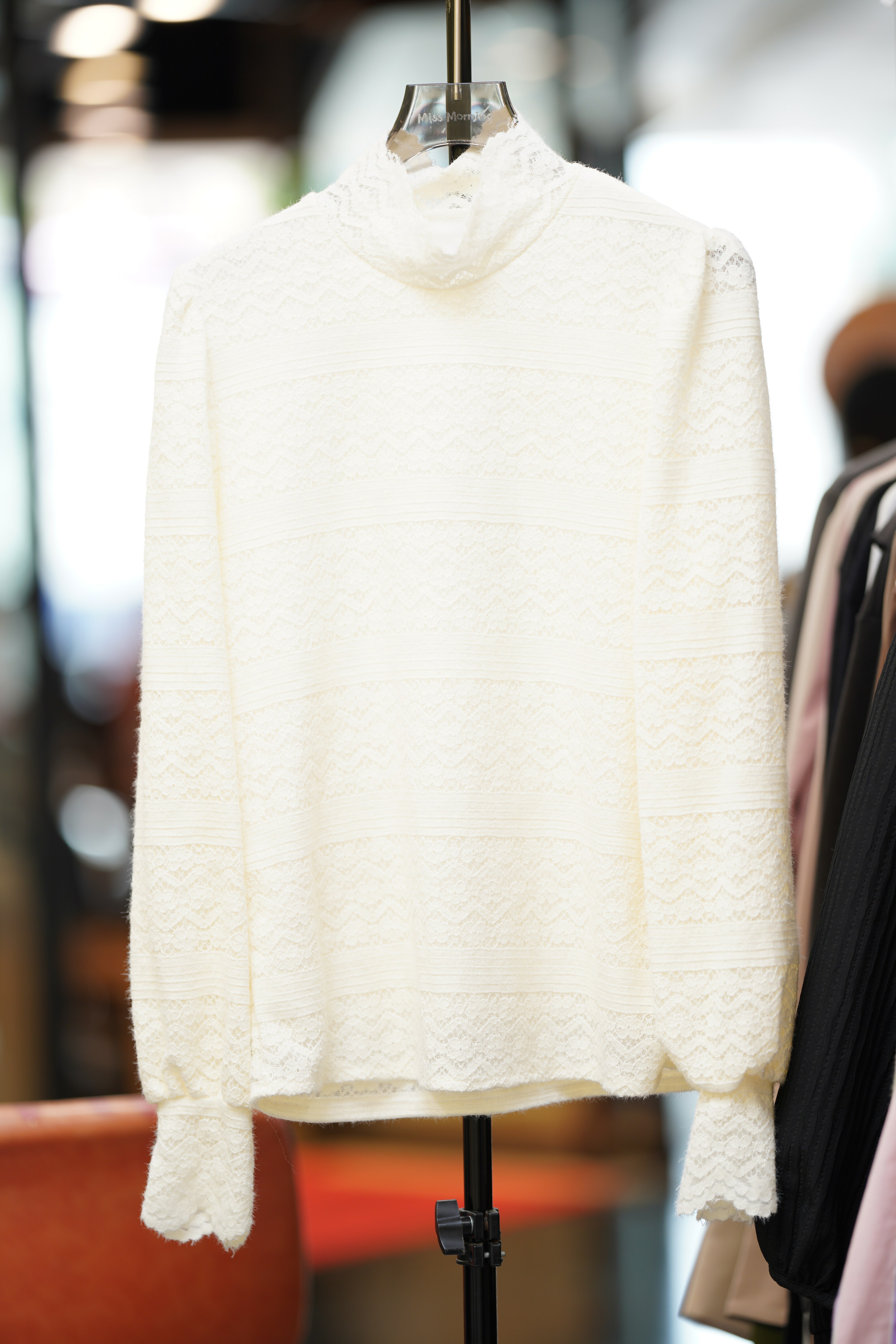 薄絨底內里彈彈Lace款上衣(14325)