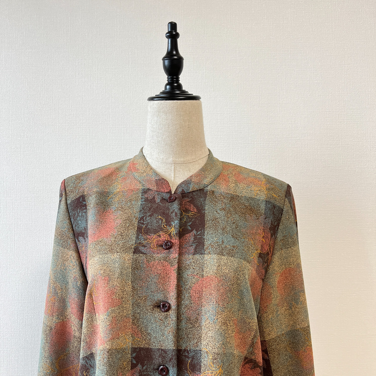 啡色配珊瑚粉和風大花古著上衣