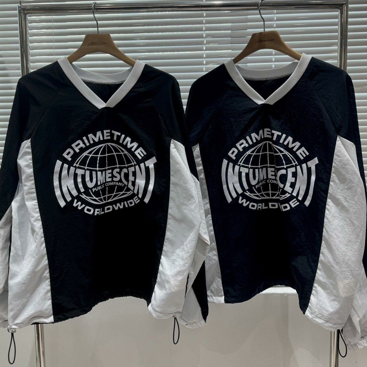 V領英文字圖案可束腳長袖衫(薄夾棉) BY ATTENTION-312T