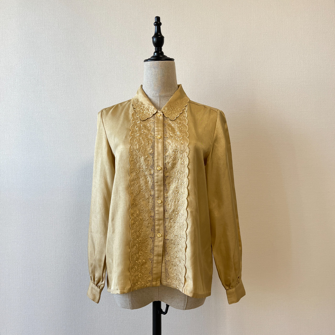 日本製香檳金色刺繡古著上衣