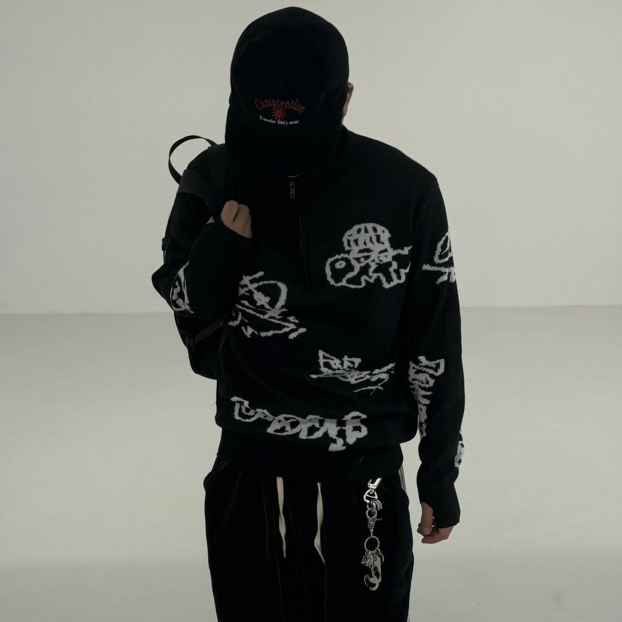 反領半拉鍊英文字圖案針織衫 BY ATTENTION-320T